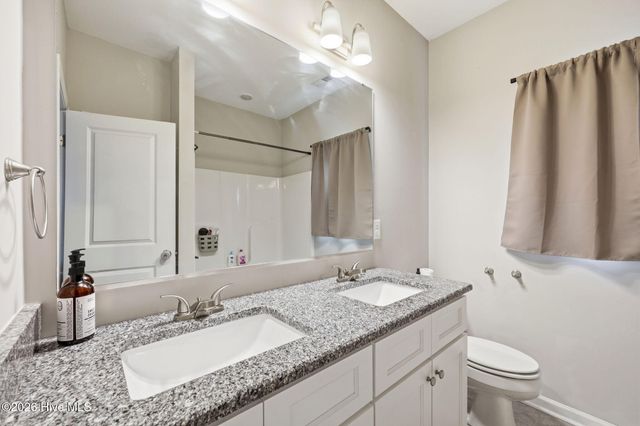 277 B And B Loop, Raeford, NC 28376