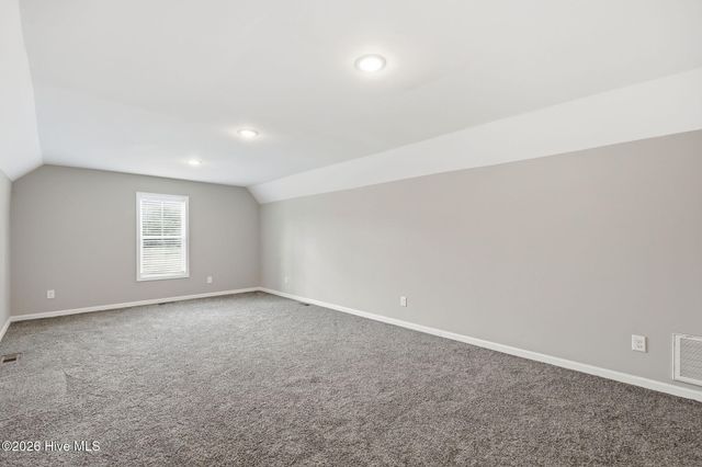 277 B And B Loop, Raeford, NC 28376