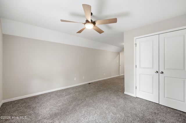 277 B And B Loop, Raeford, NC 28376
