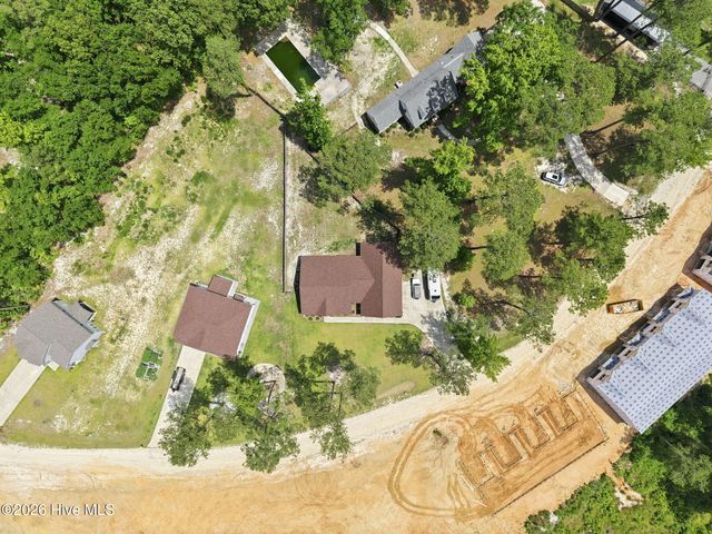 277 B And B Loop, Raeford, NC 28376