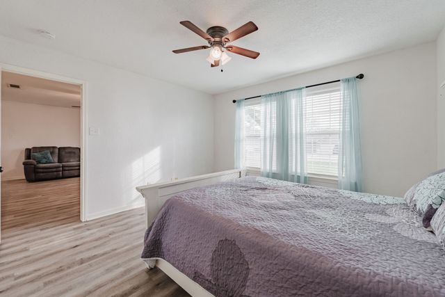 304 W 4th Terrace, Springtown, TX 76082