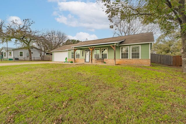 304 W 4th Terrace, Springtown, TX 76082