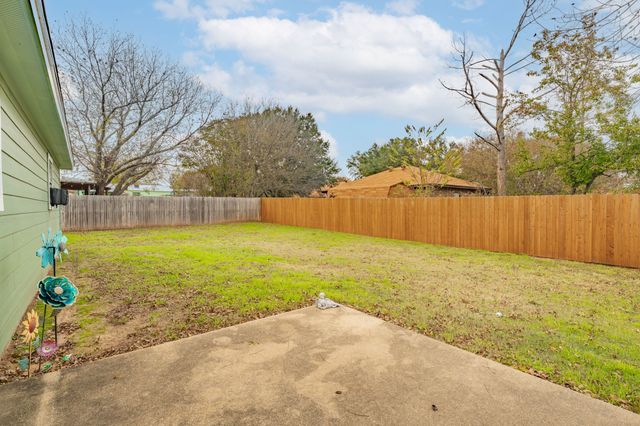 304 W 4th Terrace, Springtown, TX 76082