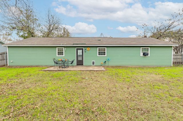 304 W 4th Terrace, Springtown, TX 76082