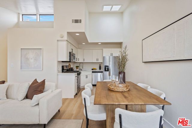 164 W 220th Street 10, Carson, CA 90745