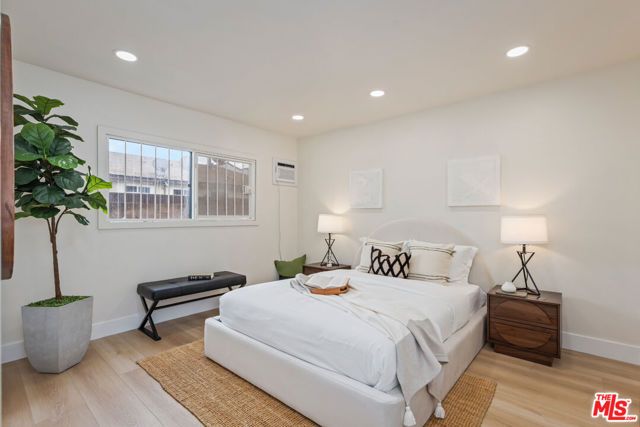 164 W 220th Street 10, Carson, CA 90745