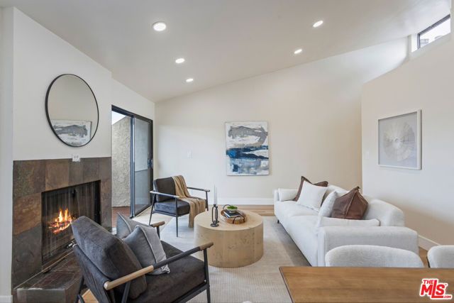 164 W 220th Street 10, Carson, CA 90745