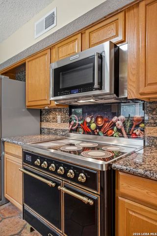 28126 Bonn Mountain St, San Antonio, TX 78260