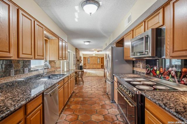 28126 Bonn Mountain St, San Antonio, TX 78260