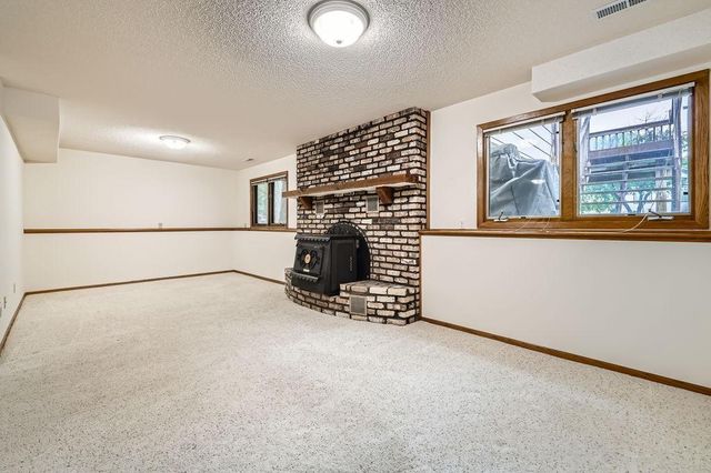 211 Mckinley Street, Anoka, MN 55303