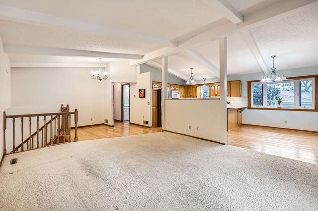 211 Mckinley Street, Anoka, MN 55303
