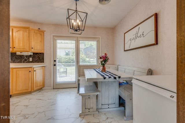 288 Brookside Lane, Bluff City, TN 37618
