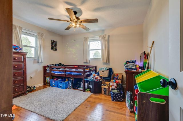 288 Brookside Lane, Bluff City, TN 37618