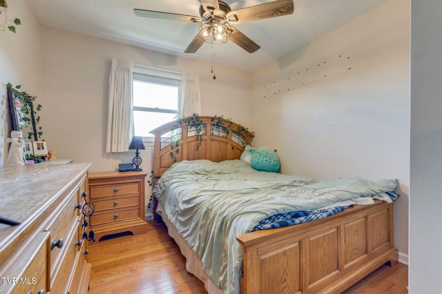288 Brookside Lane, Bluff City, TN 37618