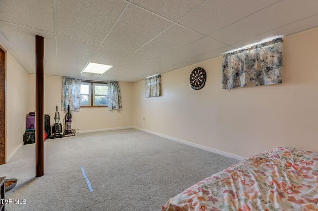 288 Brookside Lane, Bluff City, TN 37618