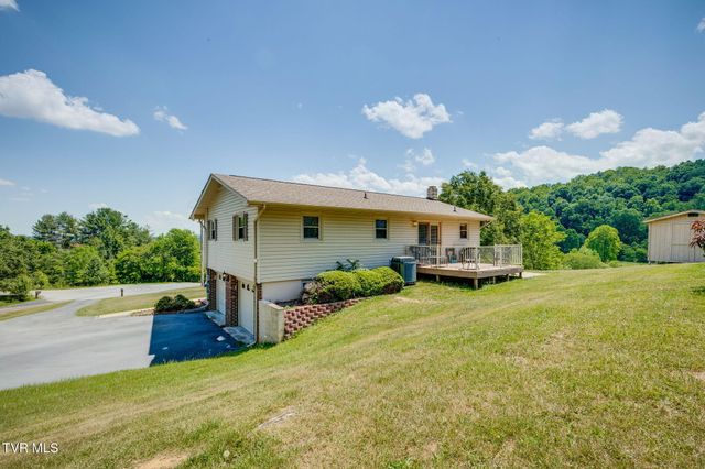 288 Brookside Lane, Bluff City, TN 37618