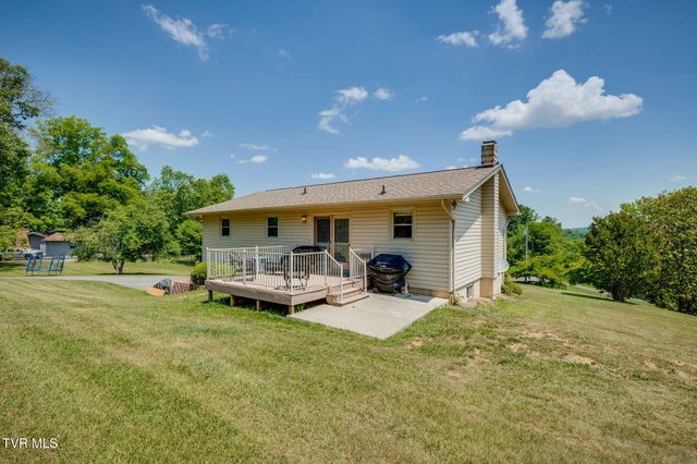 288 Brookside Lane, Bluff City, TN 37618