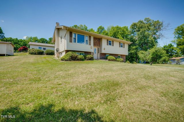 288 Brookside Lane, Bluff City, TN 37618