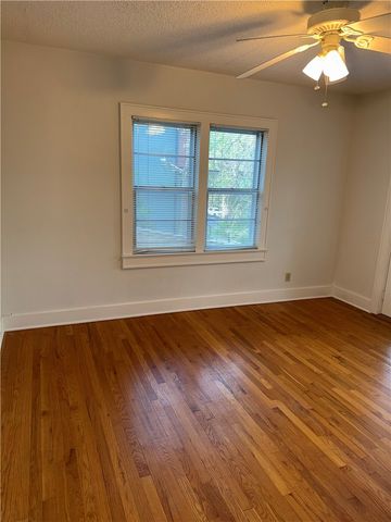 583 N Assembly Drive, Fayetteville, AR 72701