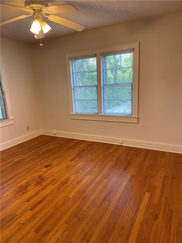583 N Assembly Drive, Fayetteville, AR 72701