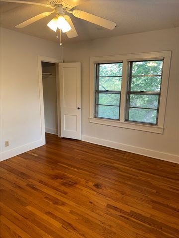583 N Assembly Drive, Fayetteville, AR 72701
