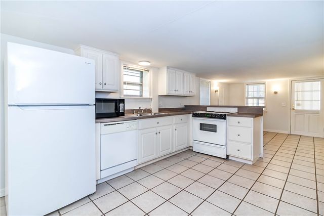 583 N Assembly Drive, Fayetteville, AR 72701