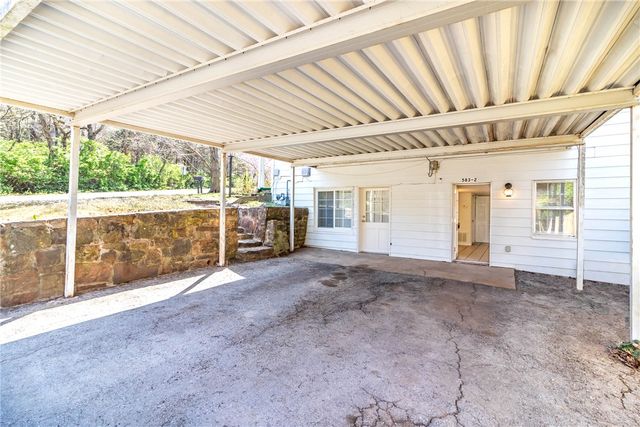 583 N Assembly Drive, Fayetteville, AR 72701