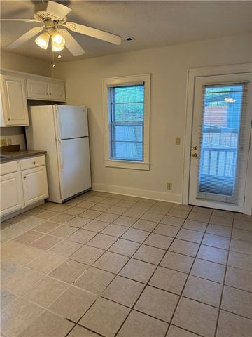 583 N Assembly Drive, Fayetteville, AR 72701