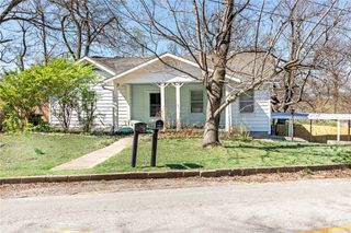 583 N Assembly Drive, Fayetteville, AR 72701