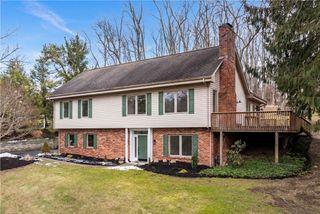 120 Canterbury Ln, Peters Twp, PA 15317