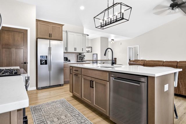 N9220 HOMESTEAD LANE, Appleton, WI 54915