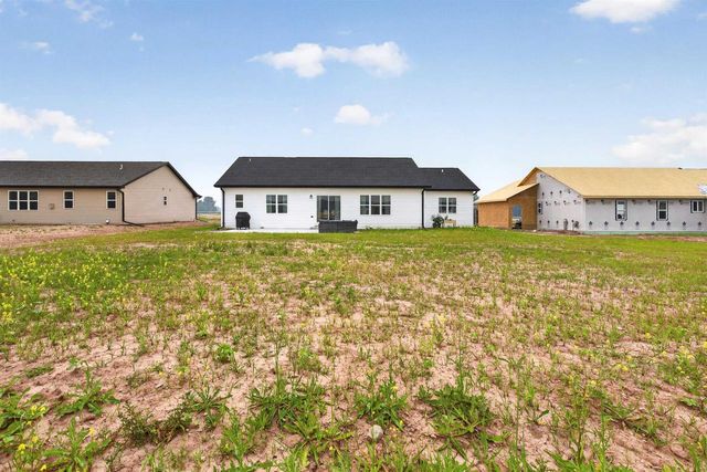 N9220 HOMESTEAD LANE, Appleton, WI 54915