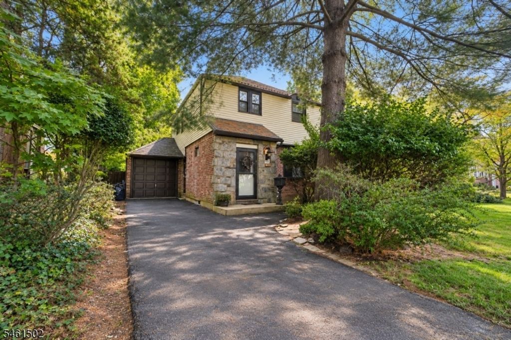 252 Everett Pl, Englewood City, NJ 07631 — exterior