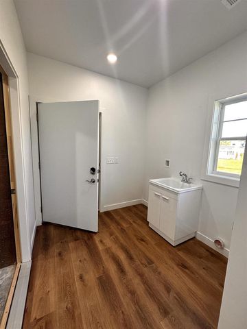 511 Pine Street, Mauston, WI 53948