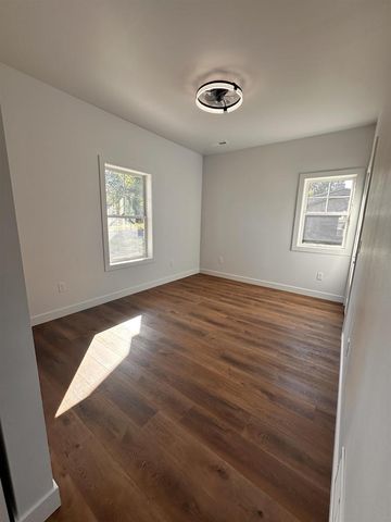 511 Pine Street, Mauston, WI 53948