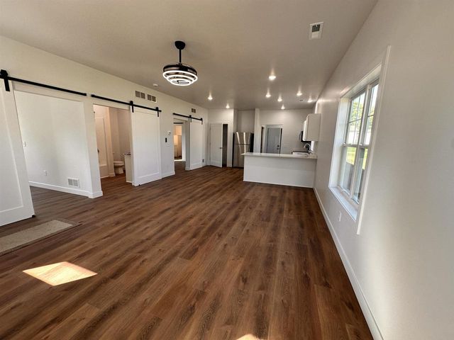 511 Pine Street, Mauston, WI 53948