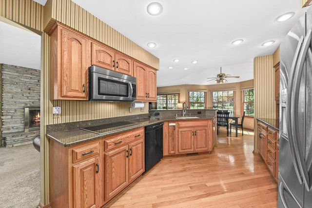 18480 Midland PLACE, Brookfield, WI 53045