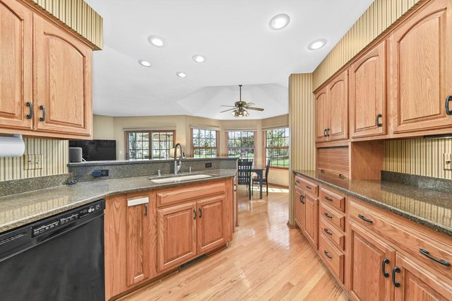 18480 Midland PLACE, Brookfield, WI 53045