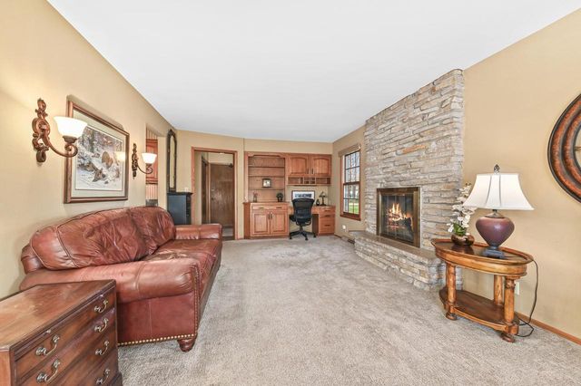 18480 Midland PLACE, Brookfield, WI 53045