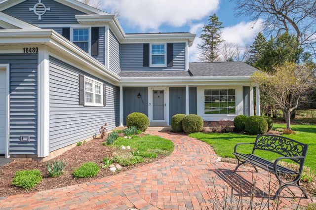 18480 Midland PLACE, Brookfield, WI 53045