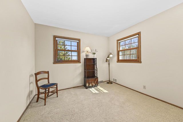 18480 Midland PLACE, Brookfield, WI 53045