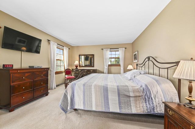 18480 Midland PLACE, Brookfield, WI 53045