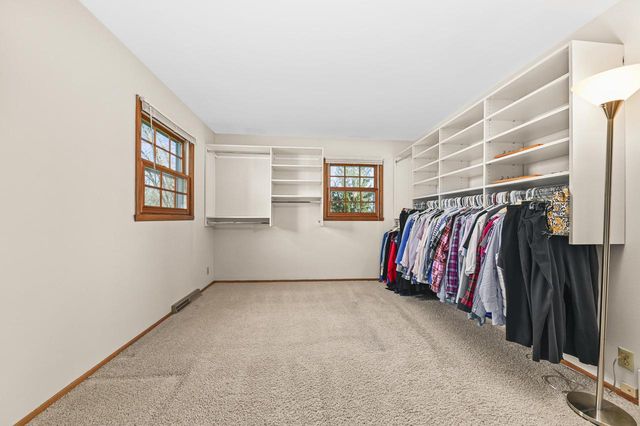 18480 Midland PLACE, Brookfield, WI 53045