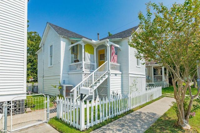 1512 38th Street, Galveston, TX 77550
