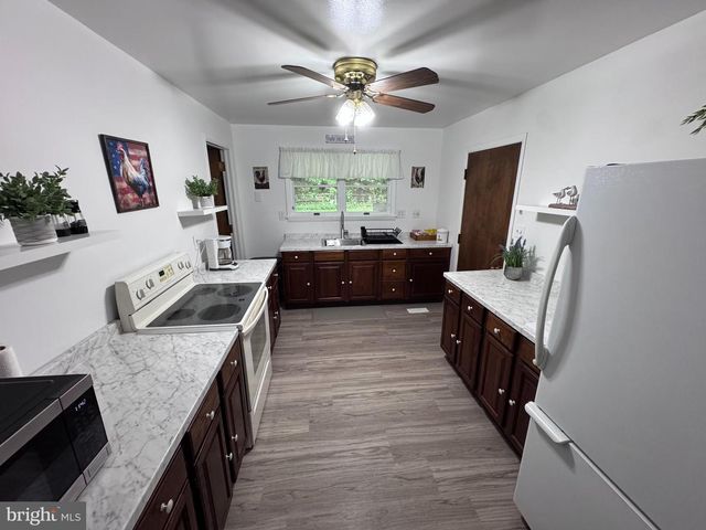 7143 RACE RD, Hanover, MD 21076