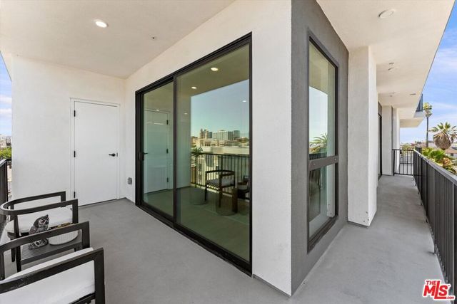 904 S New Hampshire Avenue PH-4, Los Angeles, CA 90006