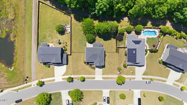 236 Congaree Drive, Holly Springs, NC 27540
