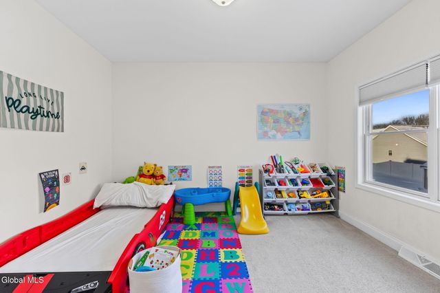 256 N Alandale Avenue, Niskayuna, NY 12304