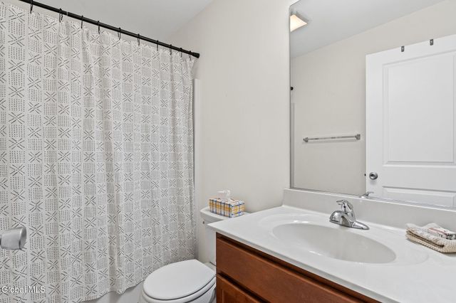 256 N Alandale Avenue, Niskayuna, NY 12304