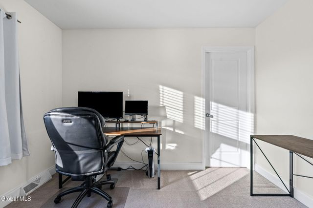 256 N Alandale Avenue, Niskayuna, NY 12304